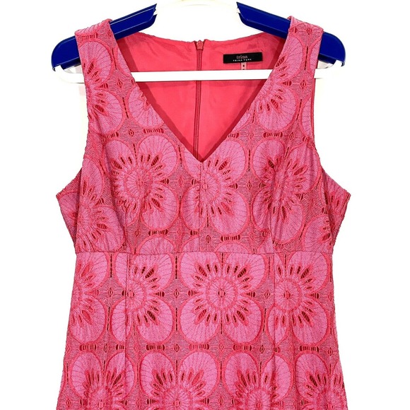 TRINA TURK Carpinteria Medallion Floral Lace Ruffle Hem Dress Size 8 Pink V Neck - Picture 4 of 9